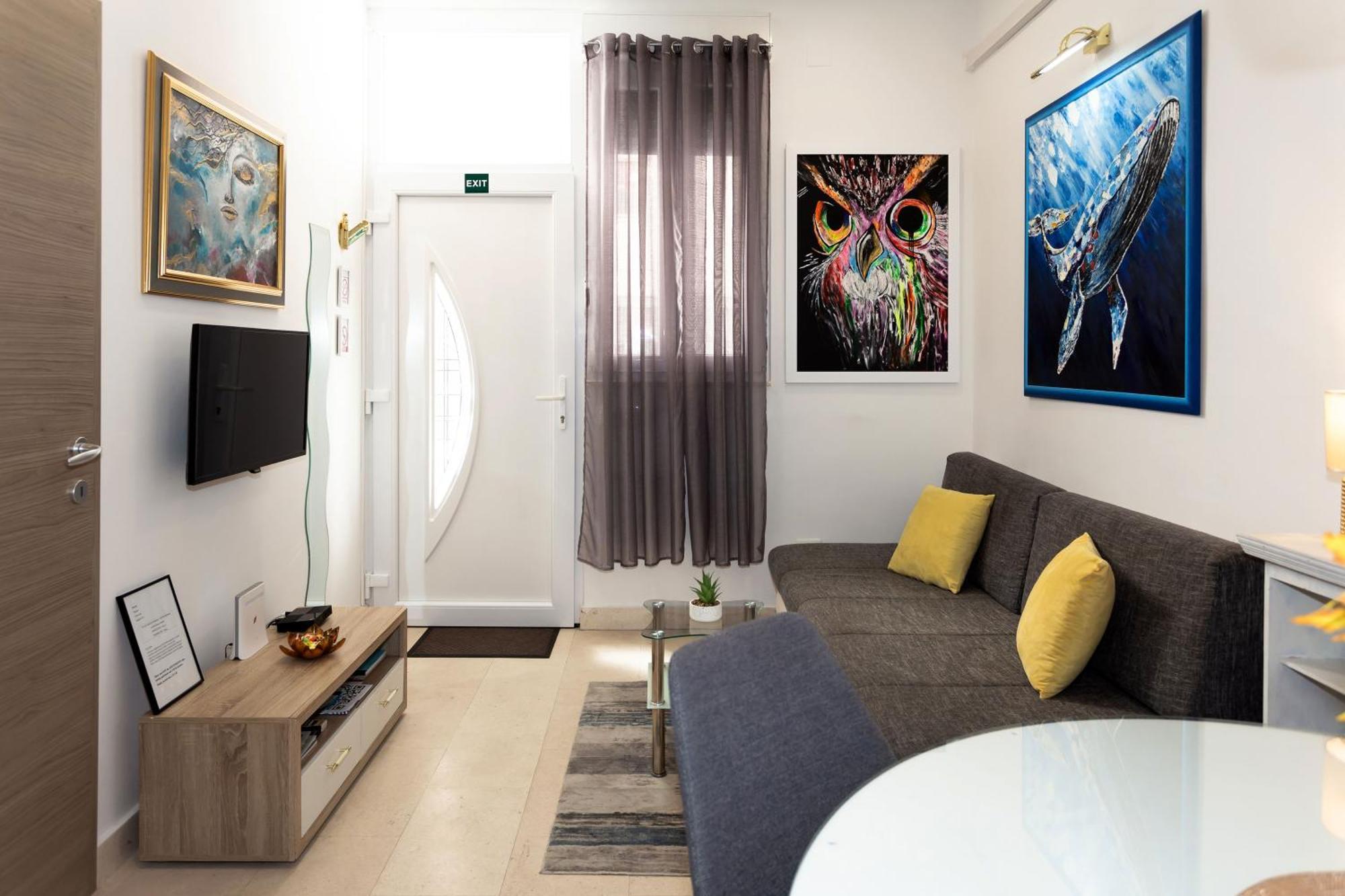 Moon Apartment Split Luaran gambar